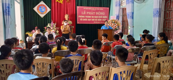 Xã Phúc Đồng tổ chức dạy bơi miễn phí mùa hè 2022